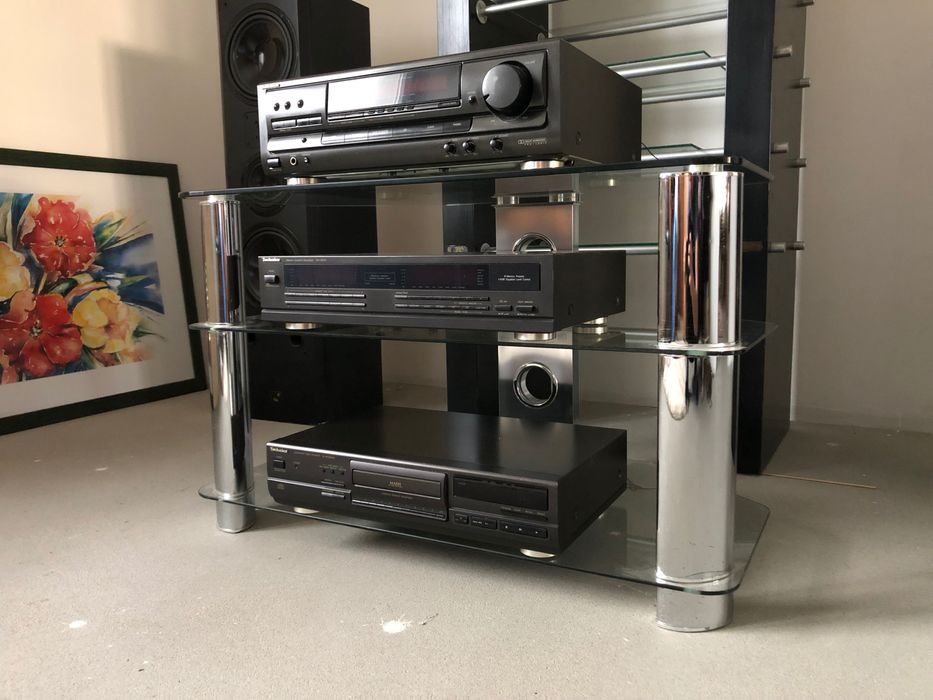 Stolik audio szklany