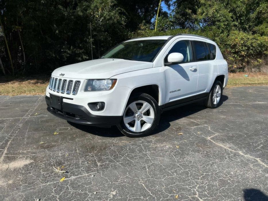 Jeep Compass Latitude      2016