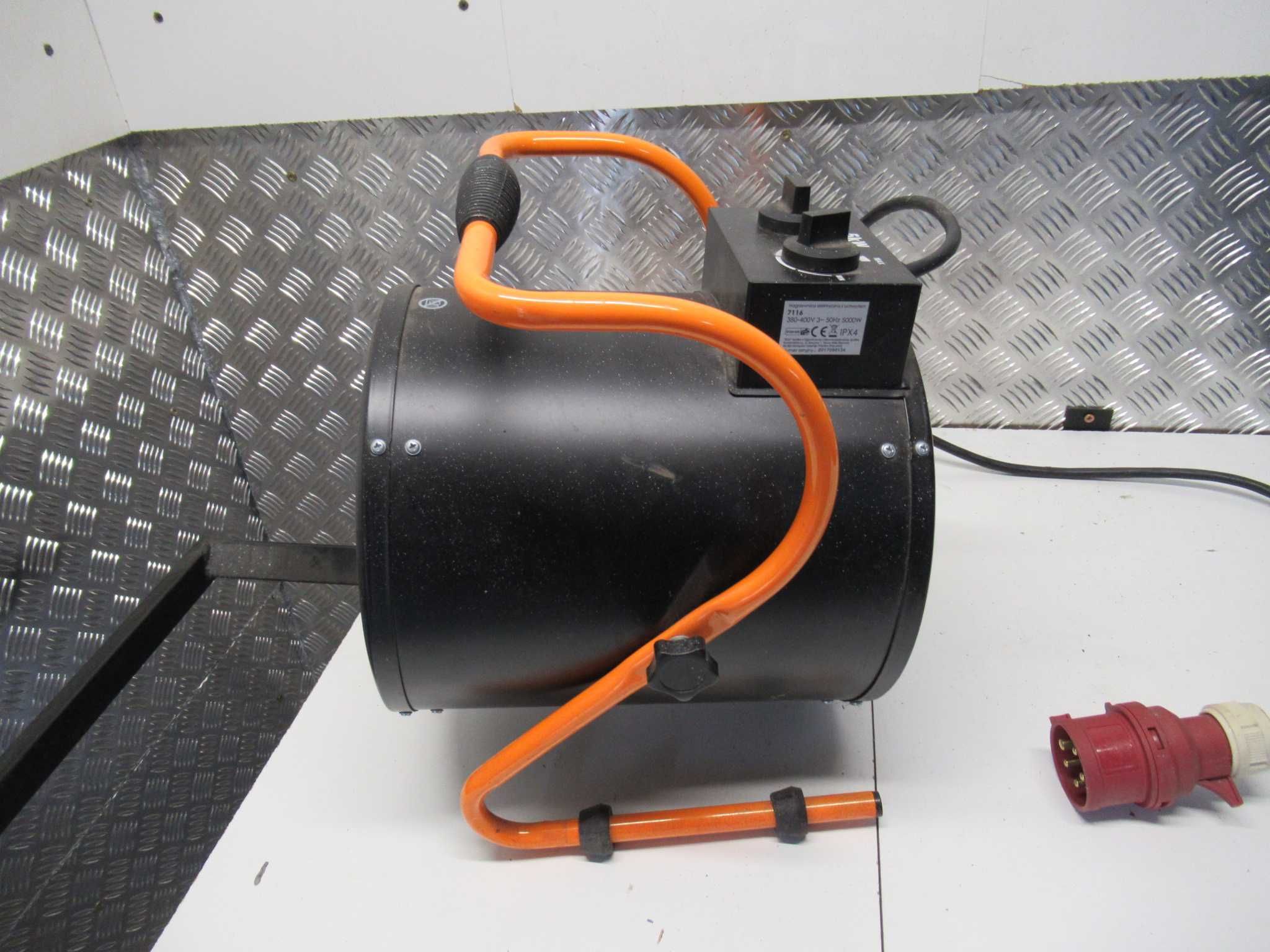 Nagrzewnica elektryczna z uchwytem 380-400V