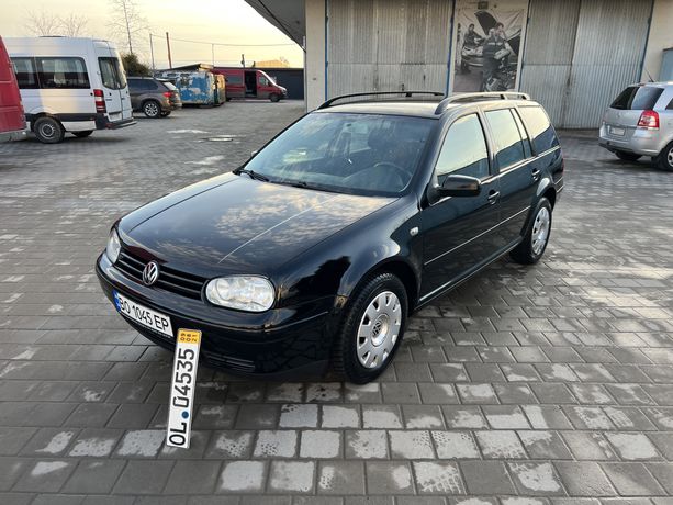 Volkswagen Golf 2.0 PACIFIC