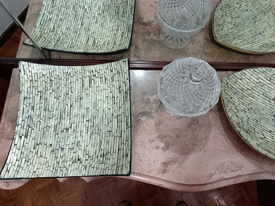 Móvel para armações.