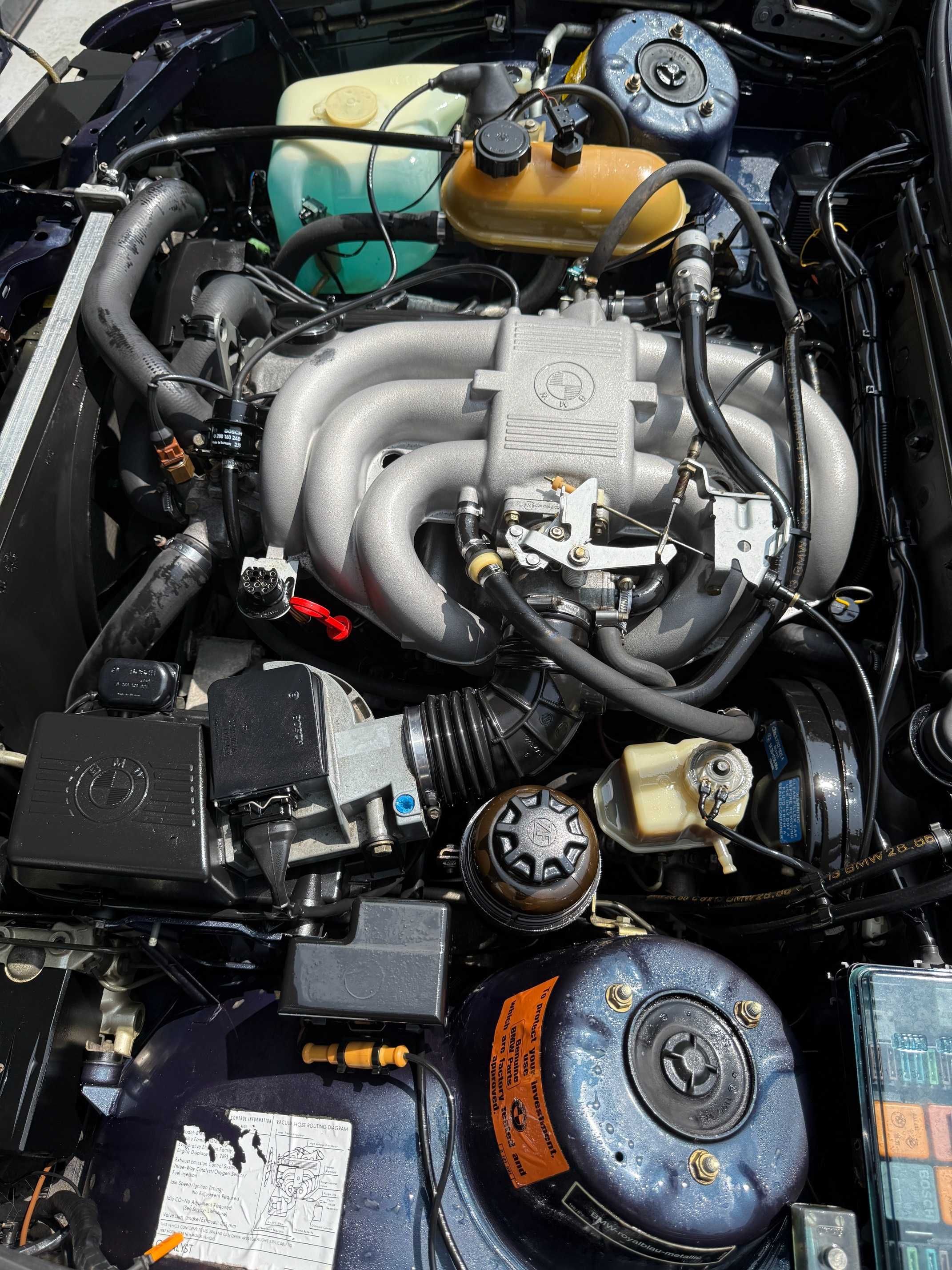 BMW SERIE 3 E30 325I COUPE CAIXA AUTOMÁTICA VERSÃO AMERICANA