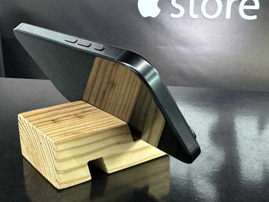 iPhone 16 Pro 1Tb Black Titanium Neverlock