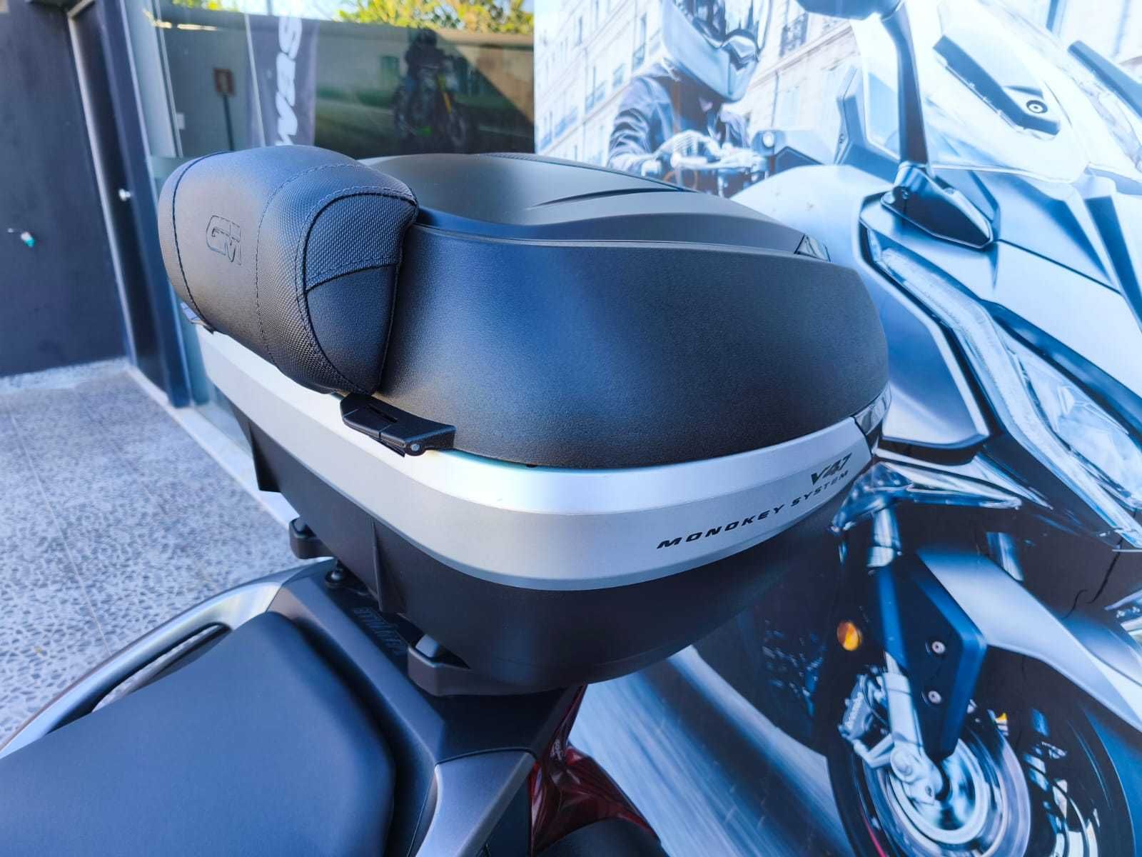 Honda Deauville 680