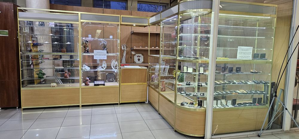 Торгове обладнання, вживане, в робочому стані