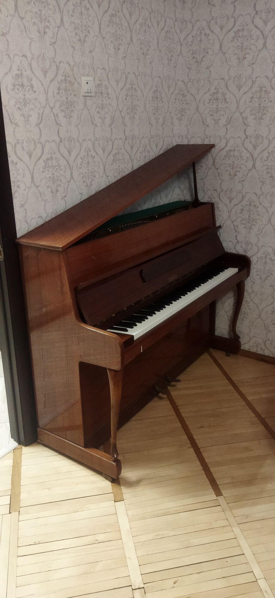 RONISCH фортепіано