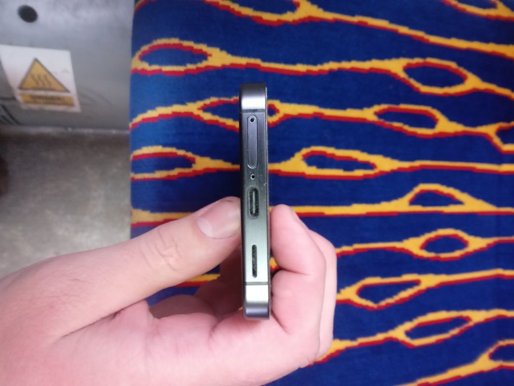 Samsung s24 w dobrym stanie