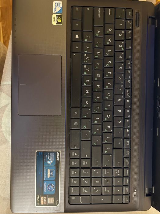 Ноутбук ASUS X55VD. Процесор 2.40GHz, 64-розрядна ОС. (4Гб-ОЗУ)