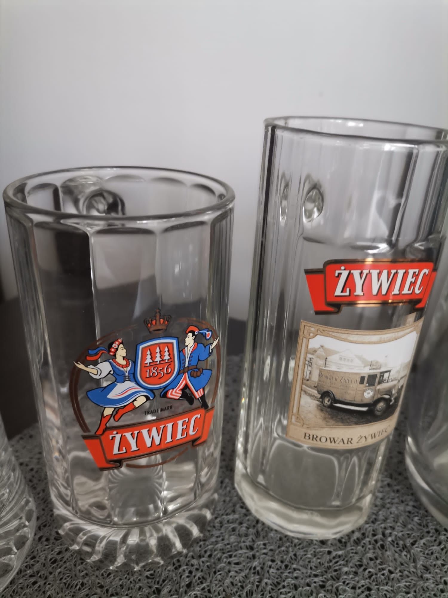 Kufle i szklanki