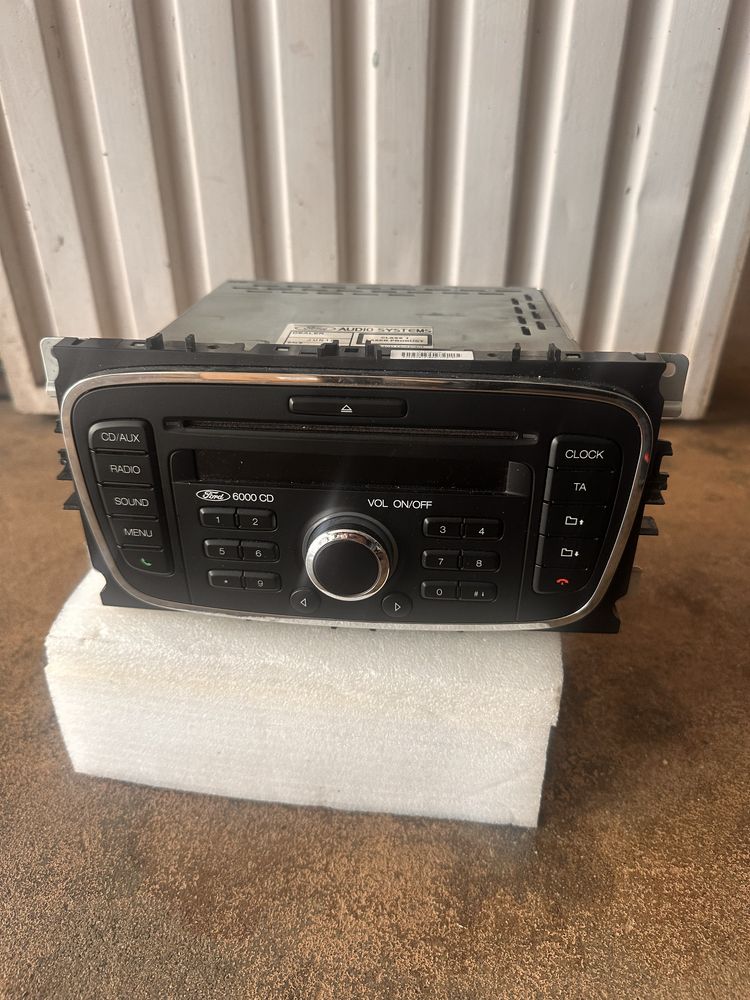 Auto radio ford 2012