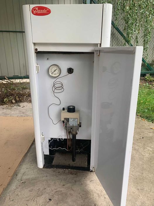 Котел газовий напольний данко 12С