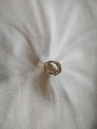 Złoty pierścionek cyrkonie rozm. 8, 15mm