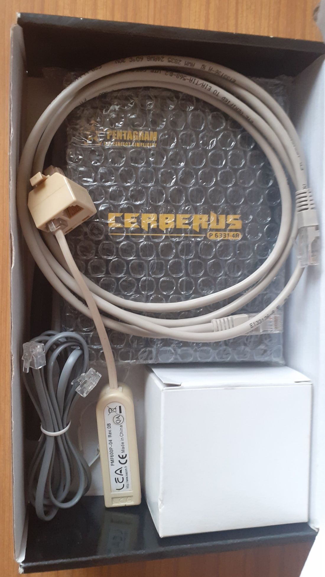 Ruter ADSL2+Wi-Fi Cerberus P6331-4R