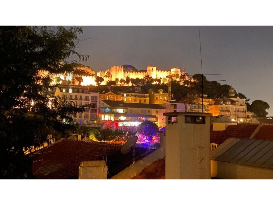 T2 na Mouraria com despesas incluídas