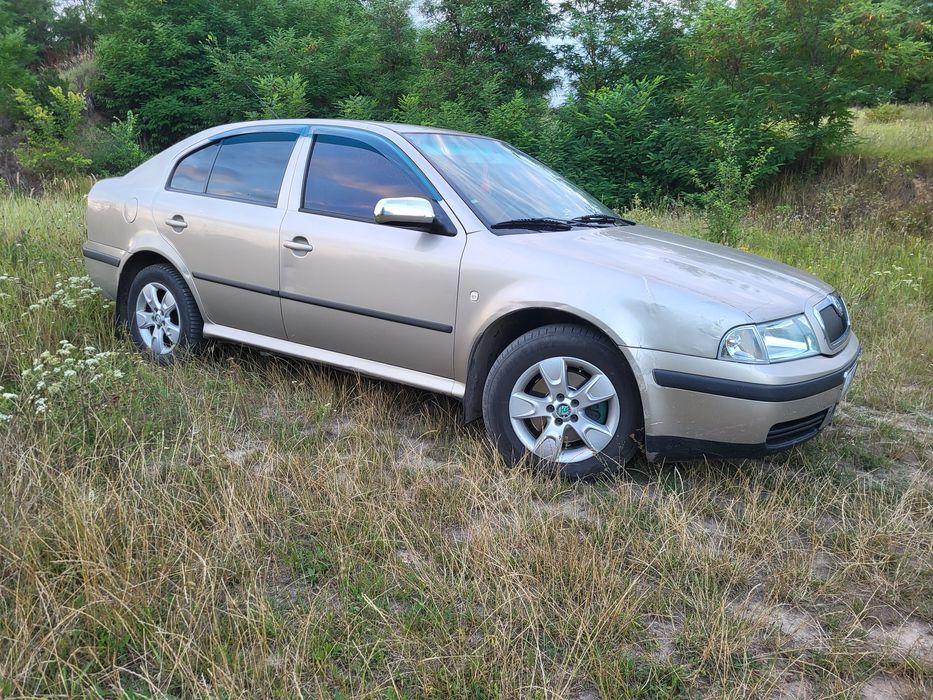 Шкода Октавія Tour 1.8 t.