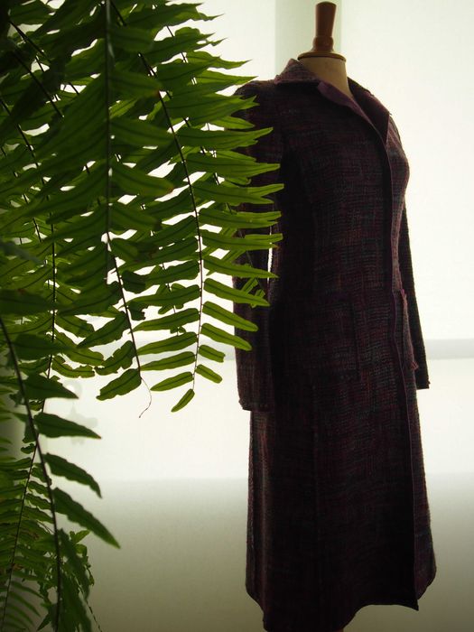 casaco de fazenda tweed, comprido, marca Alberta Ferretti