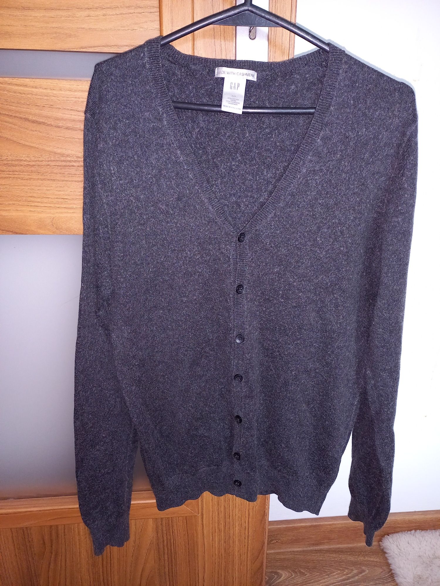 Sweter z kaszmirem GAP