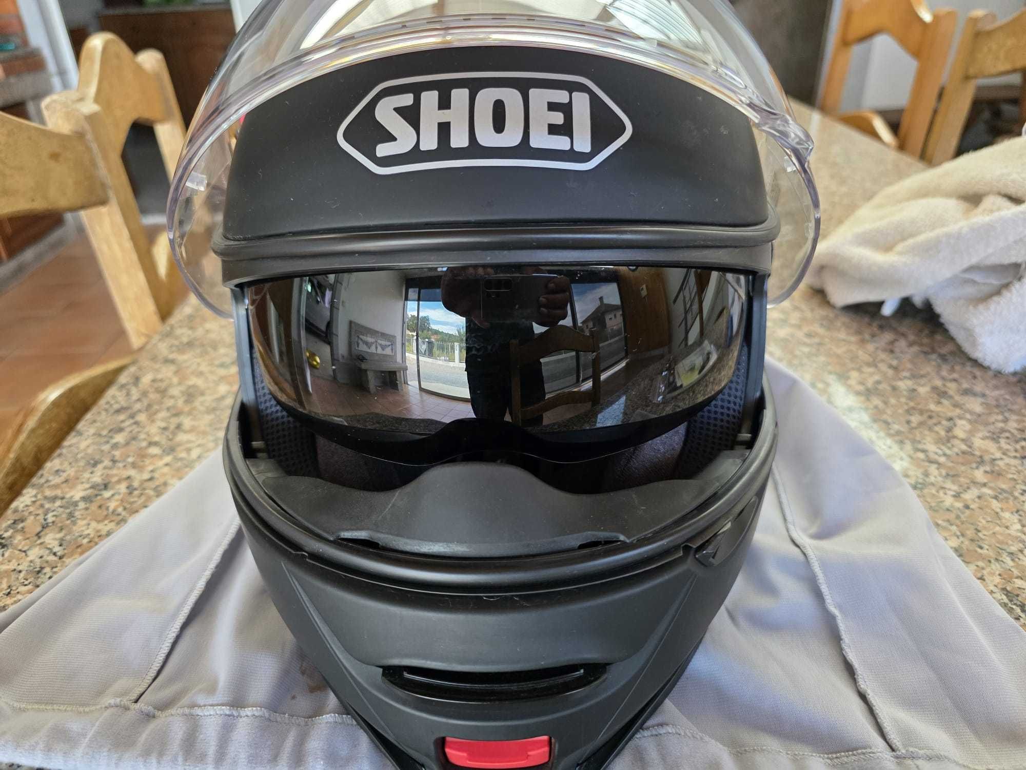 Capacete SHOEI + Intercomunicador SENA SRL2