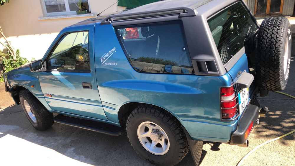 jipe opel frontera