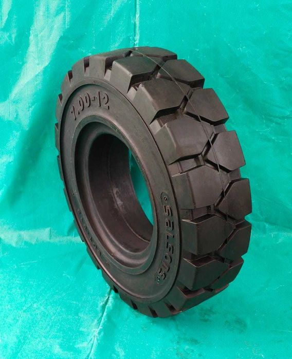 Шина (резина) на вилковий навантажувач