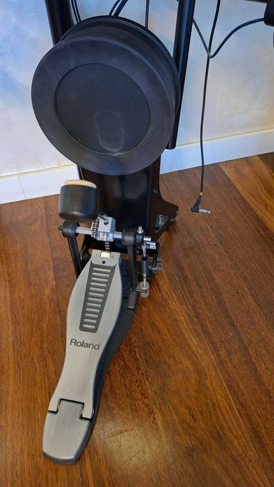Vende-se bateria eletrónica ROLAND - COMO NOVA