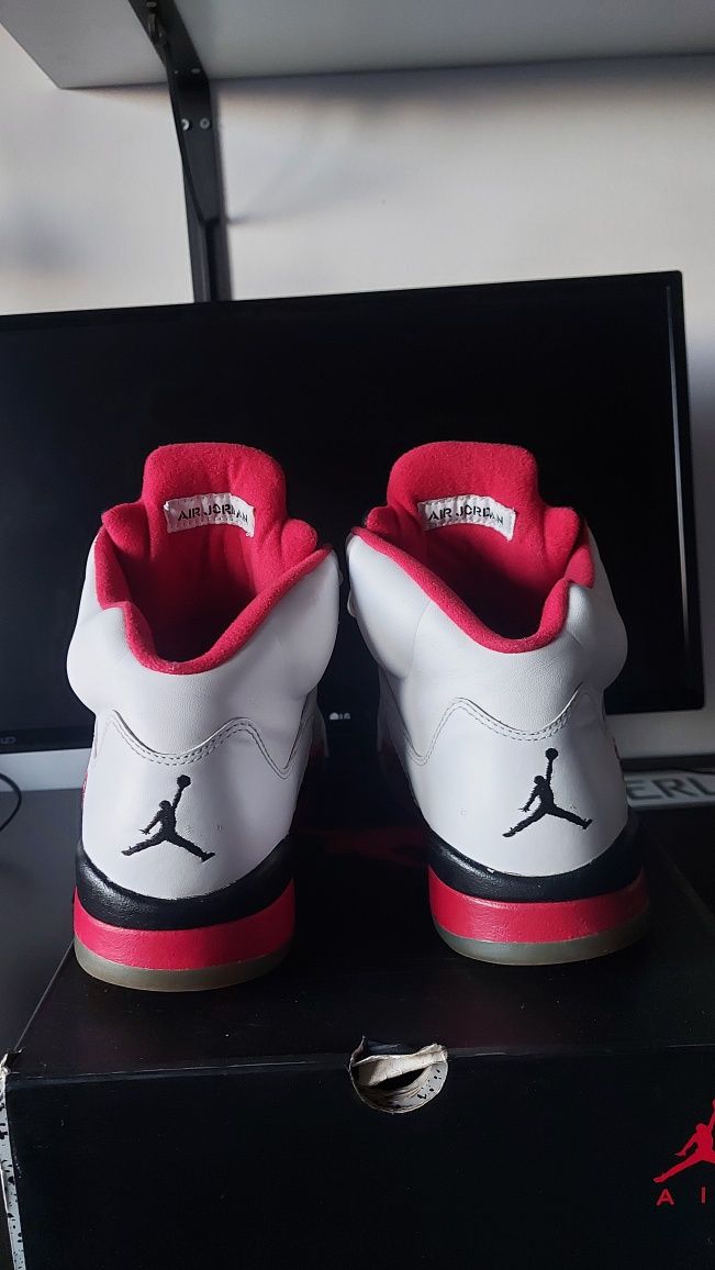 Nike Air Jordan 5 Fire Red Black Tongue 2013 OG