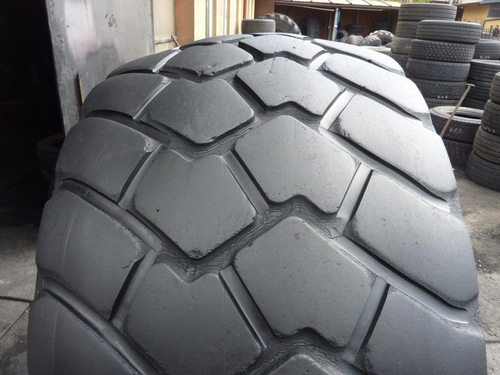 Opona używana przemysłowa 750/65R25 MICHELIN XLD L3; 3200zł W3881