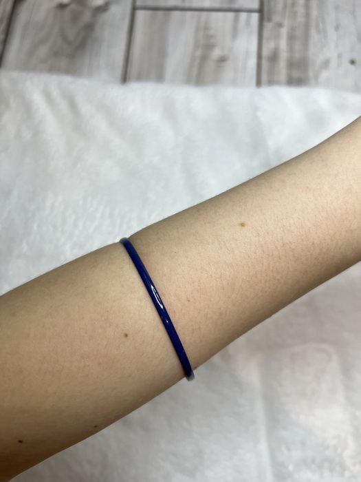 Cienka granatowa bransoletka 9