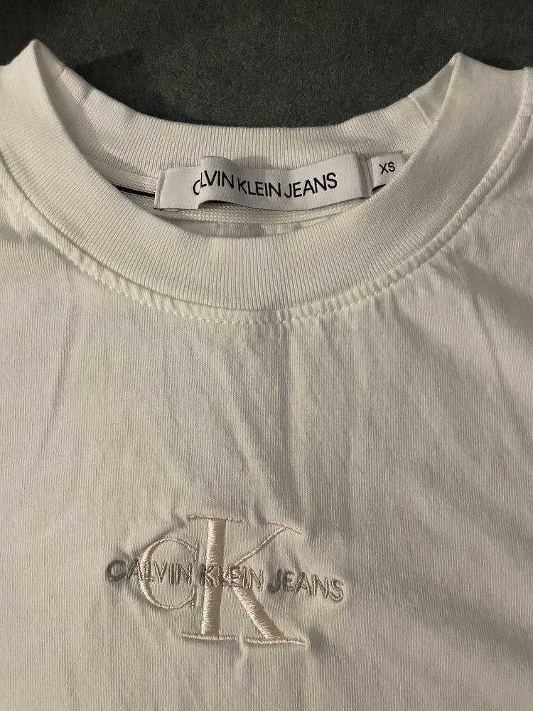 Koszulka damska Calvin Klein, rozmiar XS