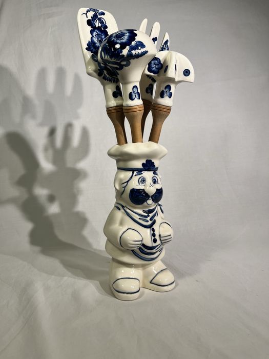 Fajansowy kucharz Włocławek ceramika przybory kuchenne