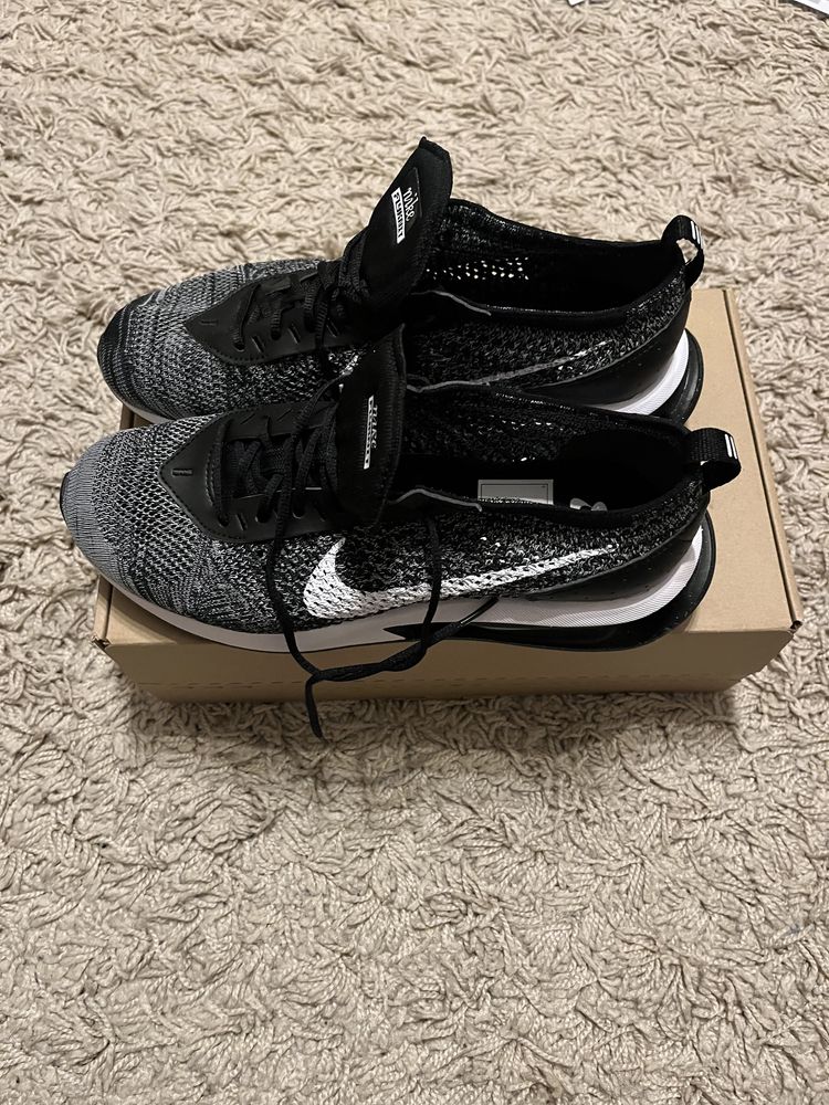 Buty nike air max flyknit oreo 43