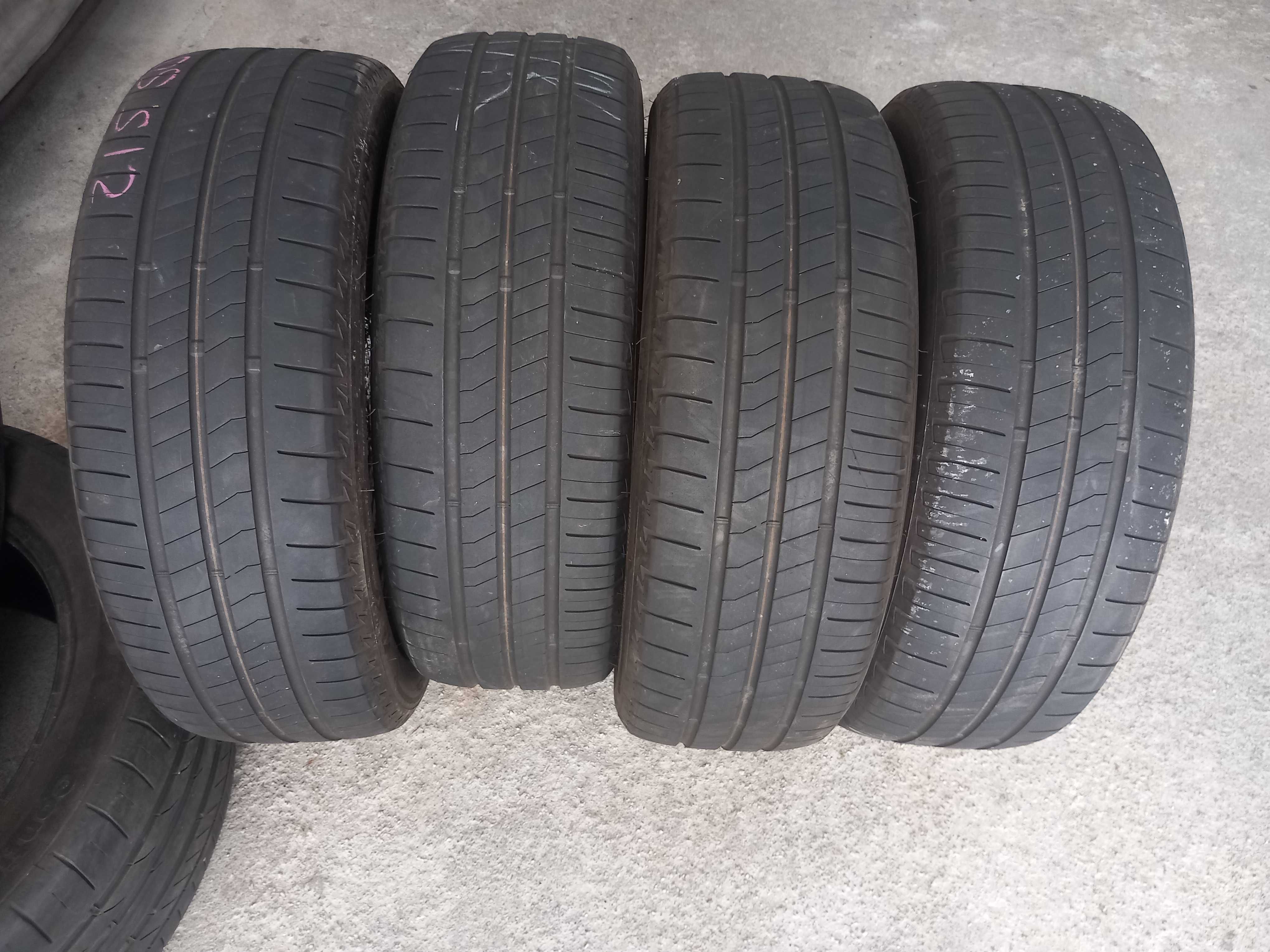 4 Pneus 215/50R19 Bridgestone