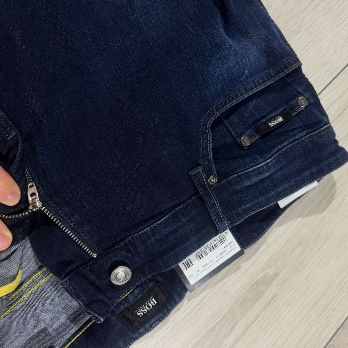 НОВІ Темно сині джинси BOSS Slim Fit Stretch, Розмір 36/30, оригінал