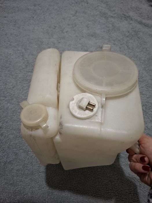 Бачок омивача Mercedes лобового скла та фар 5л та 1.6л