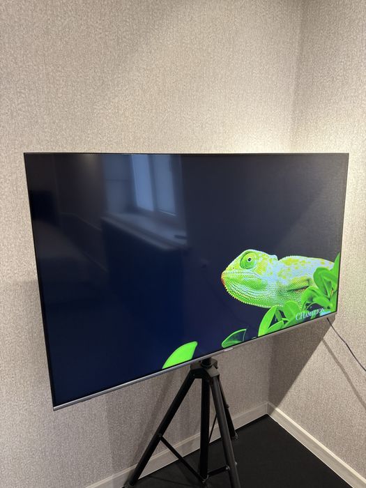 Hisense 55B7700UW