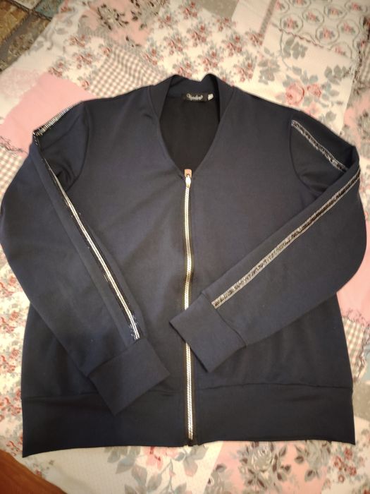 Кофта трикотажная на змейке с лампасами стразы 50-52 р