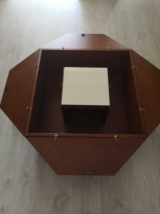 Mesa de centro em cerejeira