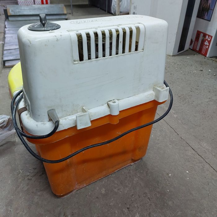 Продам стиральную машину Харків'янка