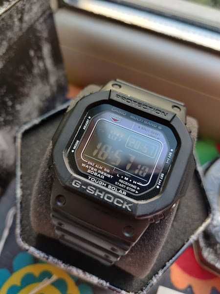 Часы наручные Casio G-Shock GW-M5610U-1BER Official (официальные)