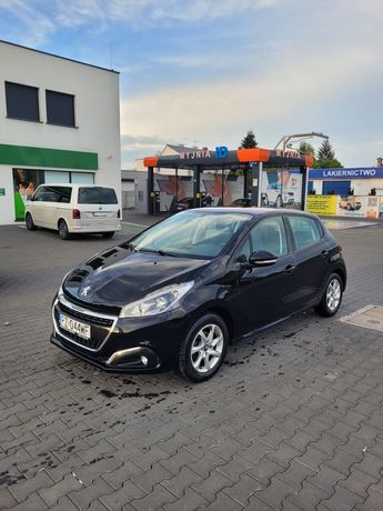 Peugeot 208 niski przebieg