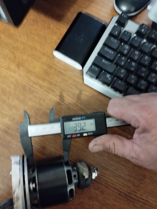 Двигун для авіамоделі