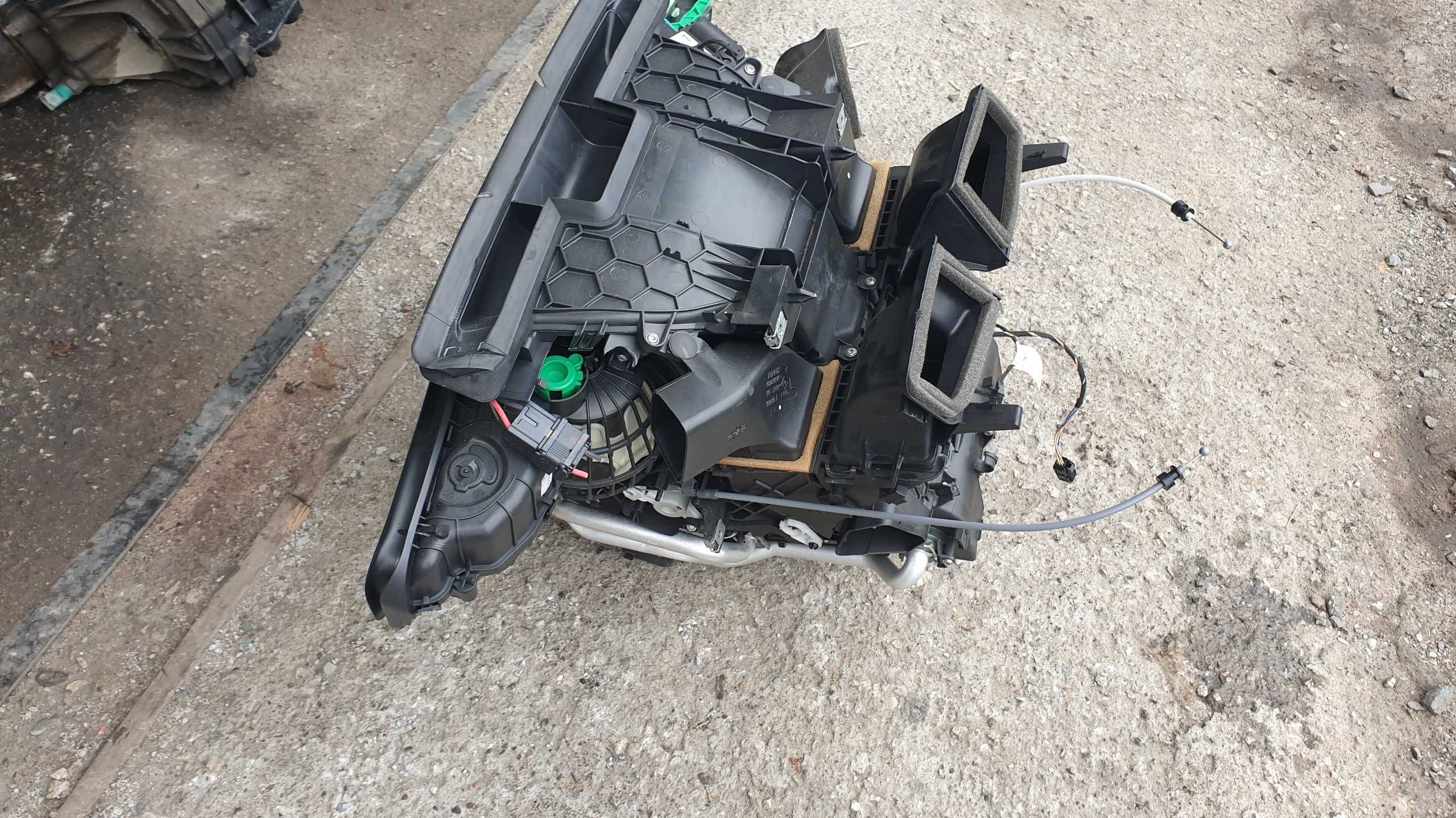 Renault megane III 3 nagrzewnica dmuchawa nawiewu kombajn
