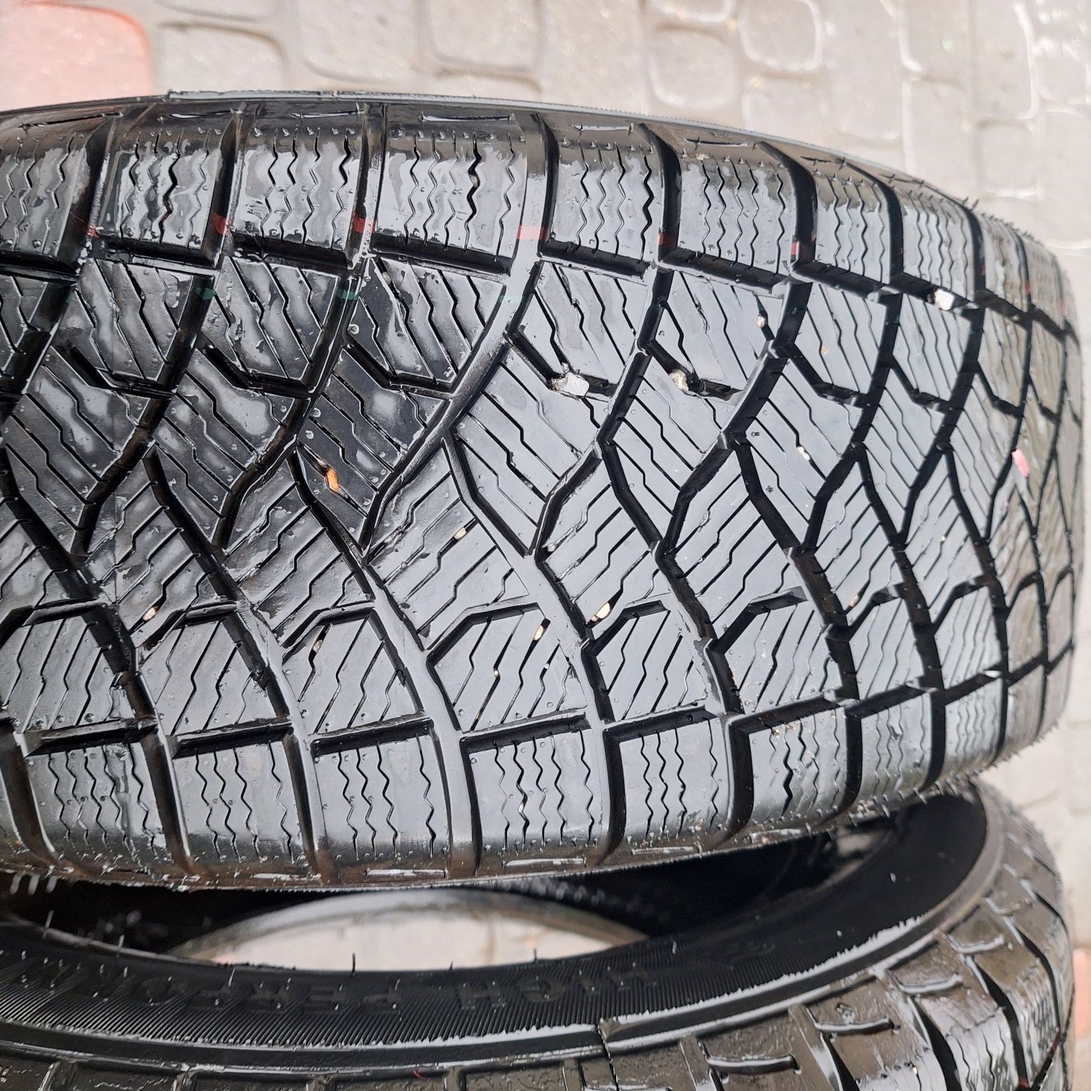 Opony zima  215/55r16 equipe sport 2
