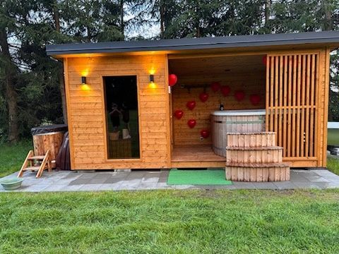 Domki nad jeziorem#działka z linią brzegową # pomost # sauna#jacuzzi