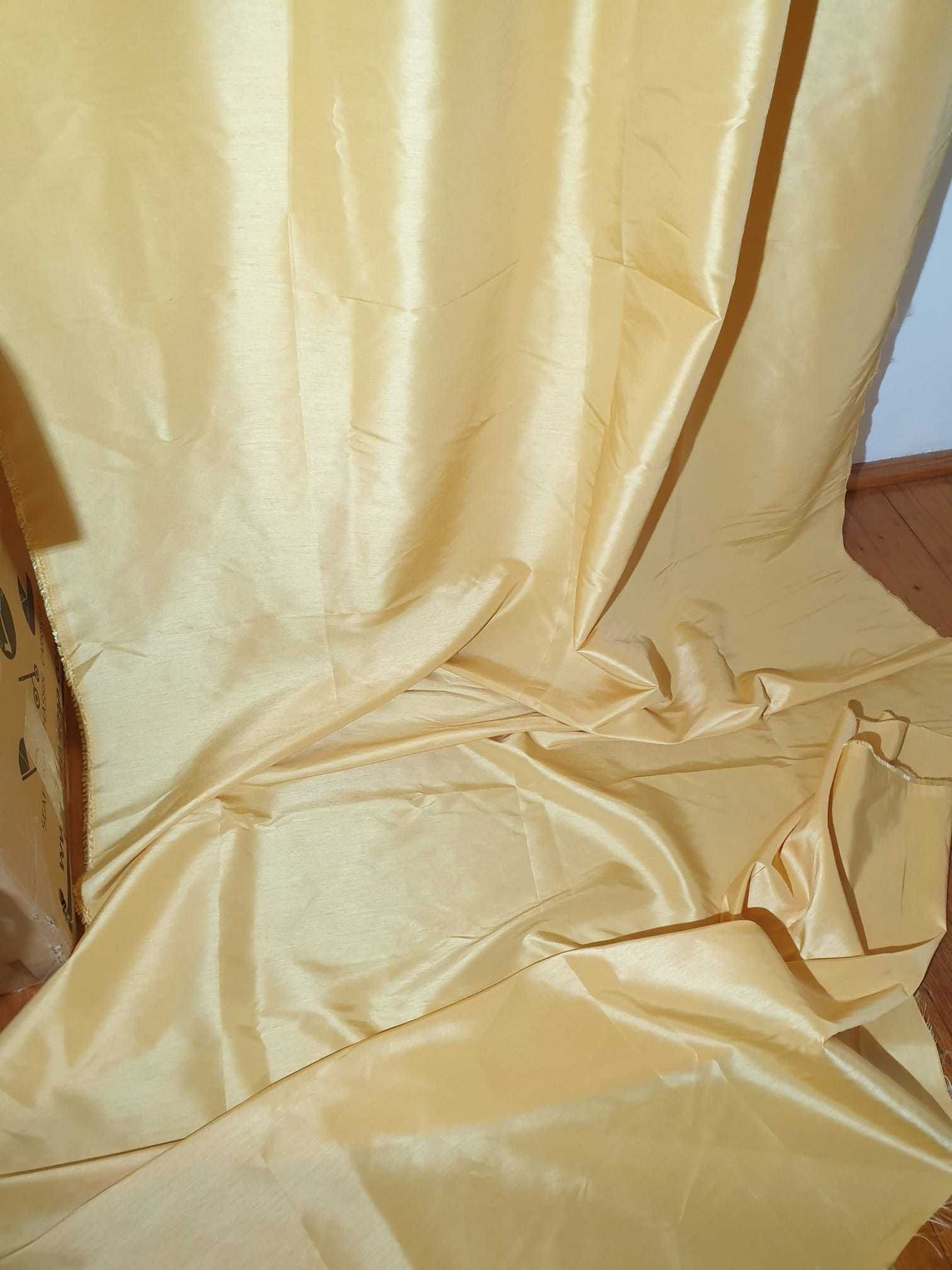 kawałek żółtego materiału do obszycia na zasłony itp 380x140