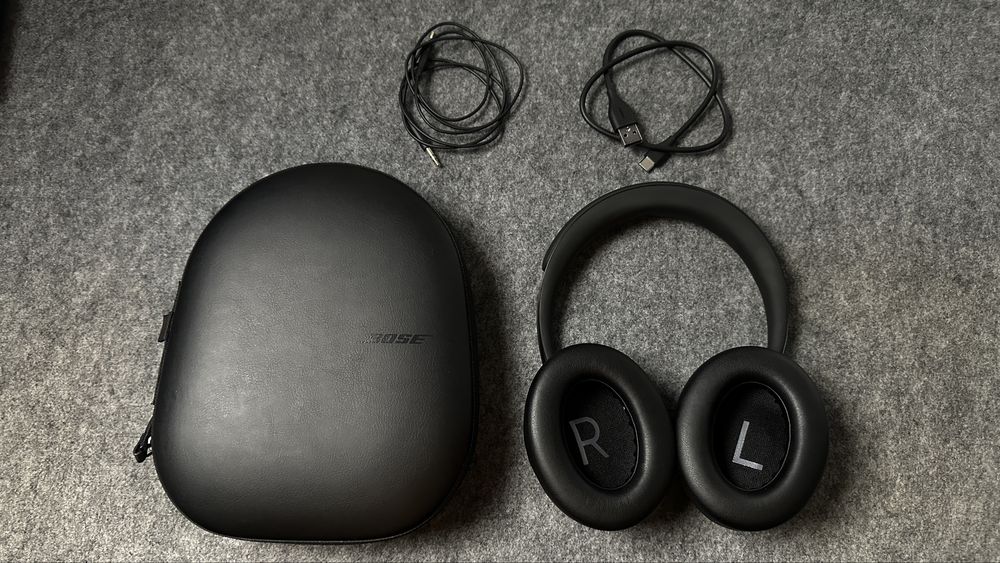 Bose Noise Cancelling Headphones 700