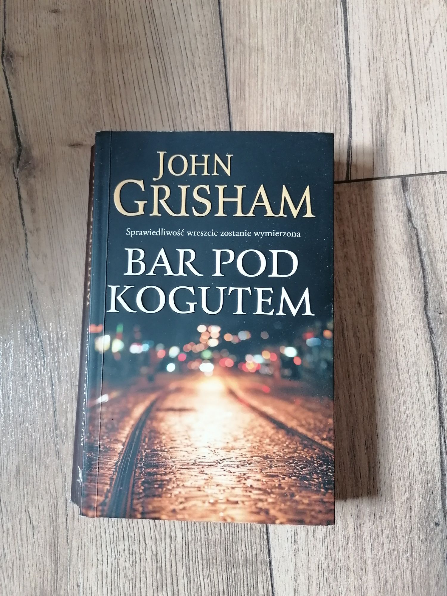 Bar pod kogutem John Grisham