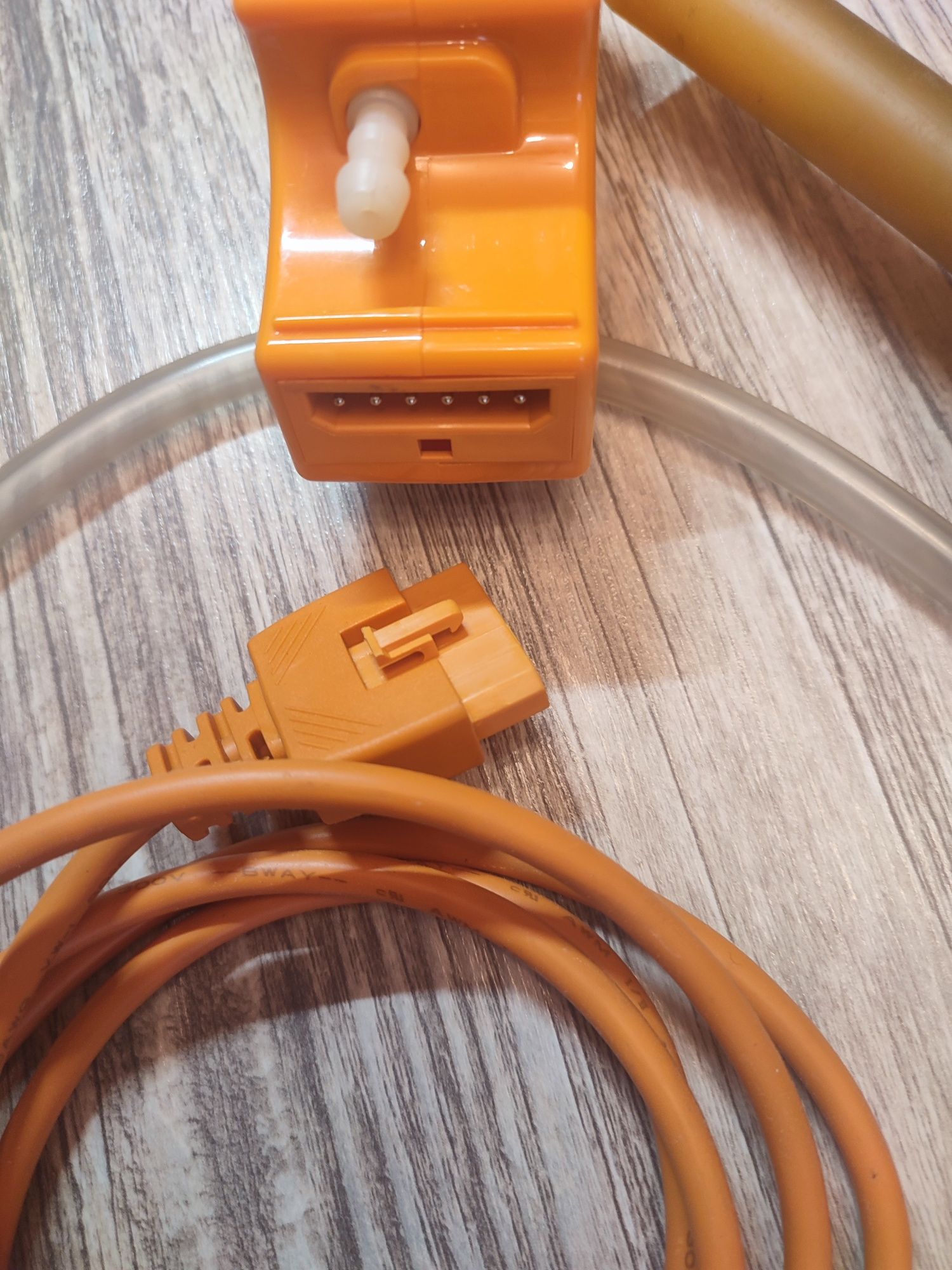Вібраційний насос Aspen Pumps FP2212 Mini  Orange