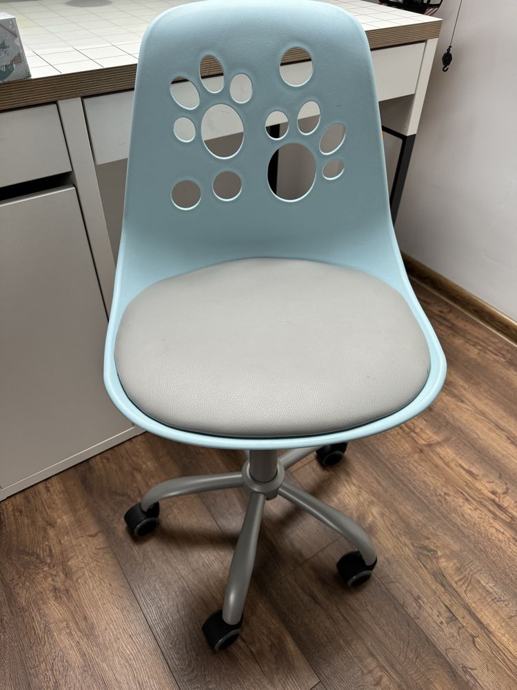 Fotel biurowy Foot szaro - niebieski dziecięcy do biurka