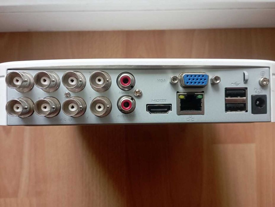 8-канальный видеорегистратор Dahua HCVR5108C-S3